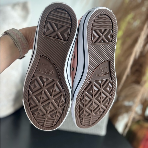 ‼️SOLD‼️ Converse All Star Lot (Women’s 7) - Picture 6 of 16